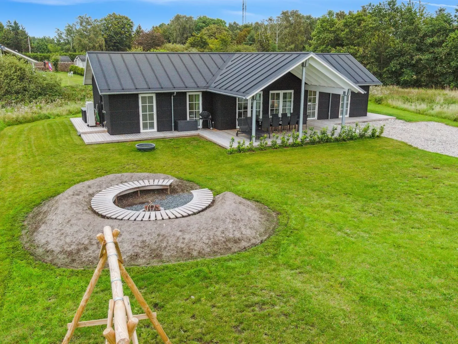 "Bryngeir" - 750m from the sea