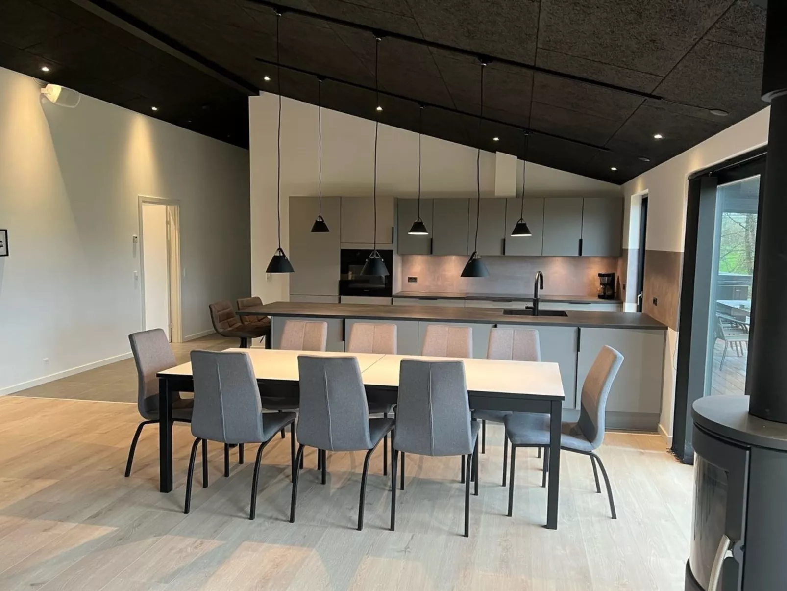 "Jul" - 300m from the sea-Inside