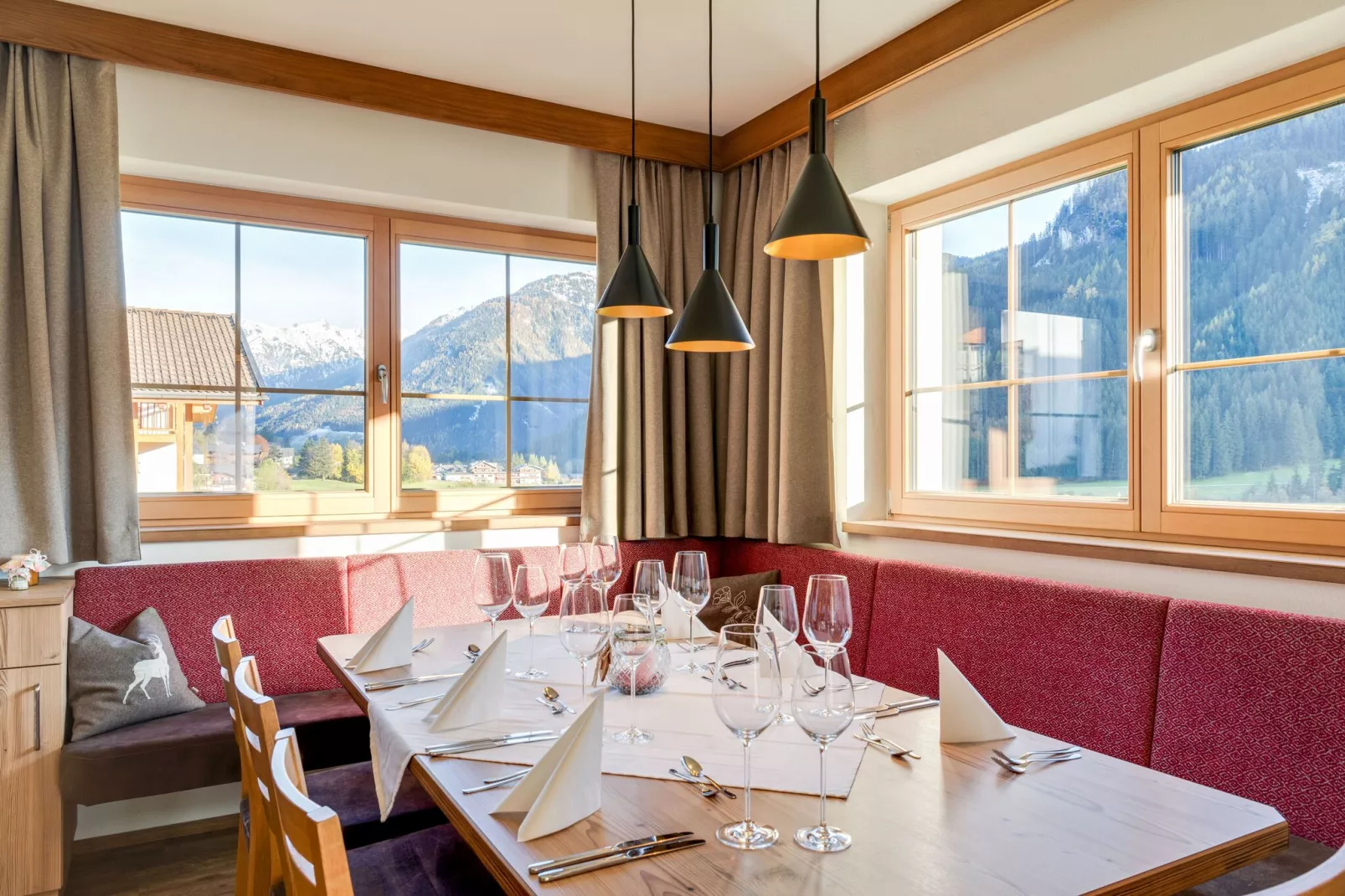 Salzach Appartement Wald 1-Dining room