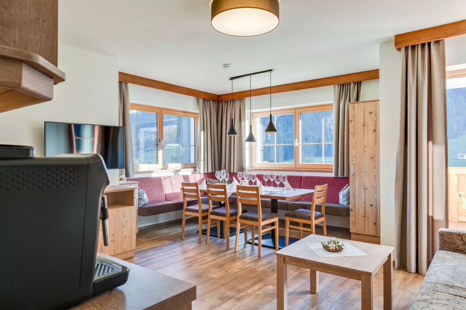 Salzach Appartement Wald 1-Living room