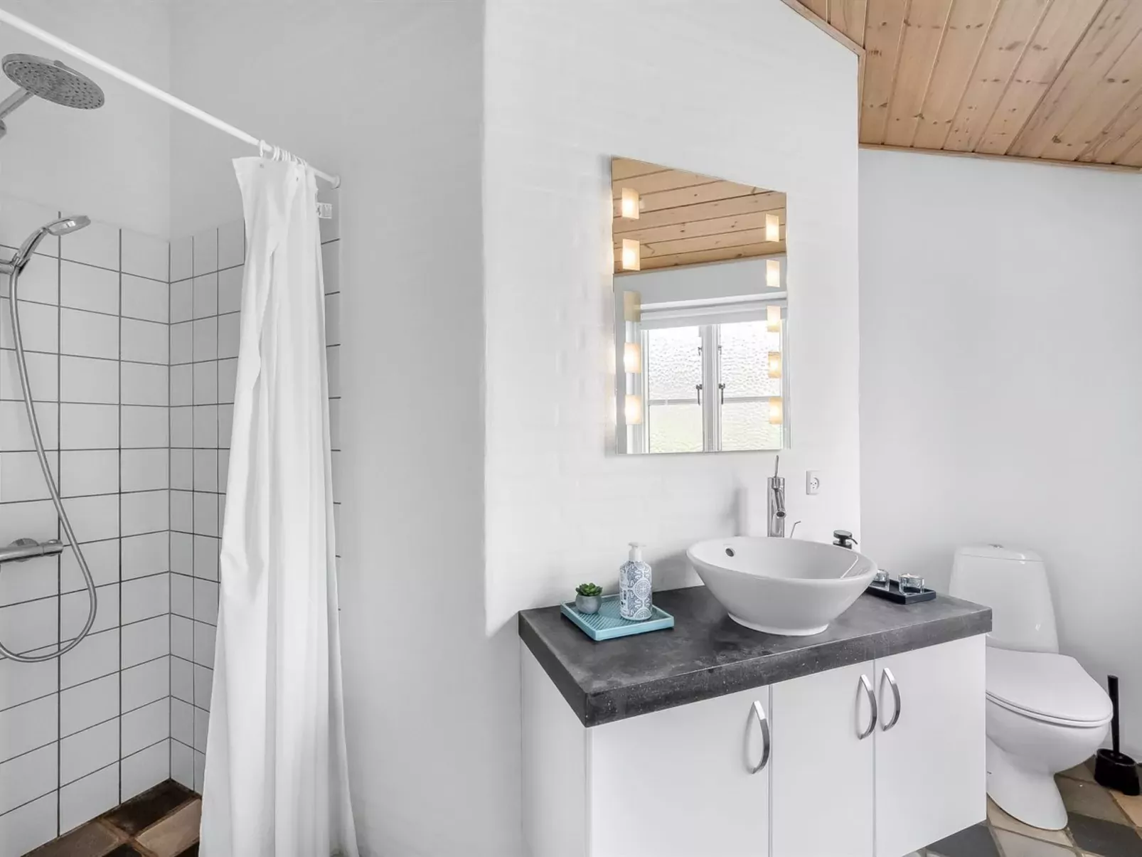 "Elfi" - 700m from the sea-Inside