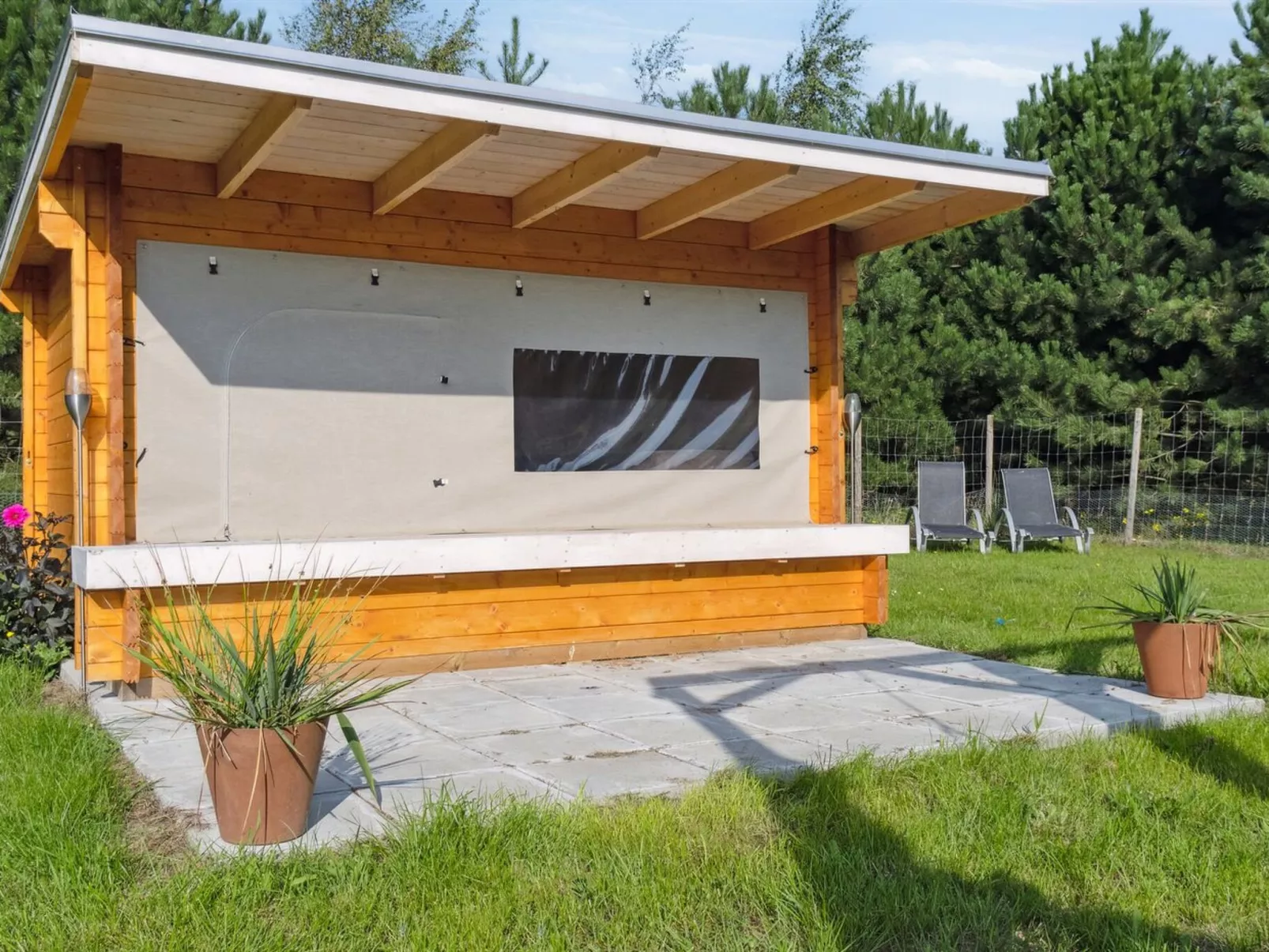 "Vicktoria" - 1.5km from the sea-Inside