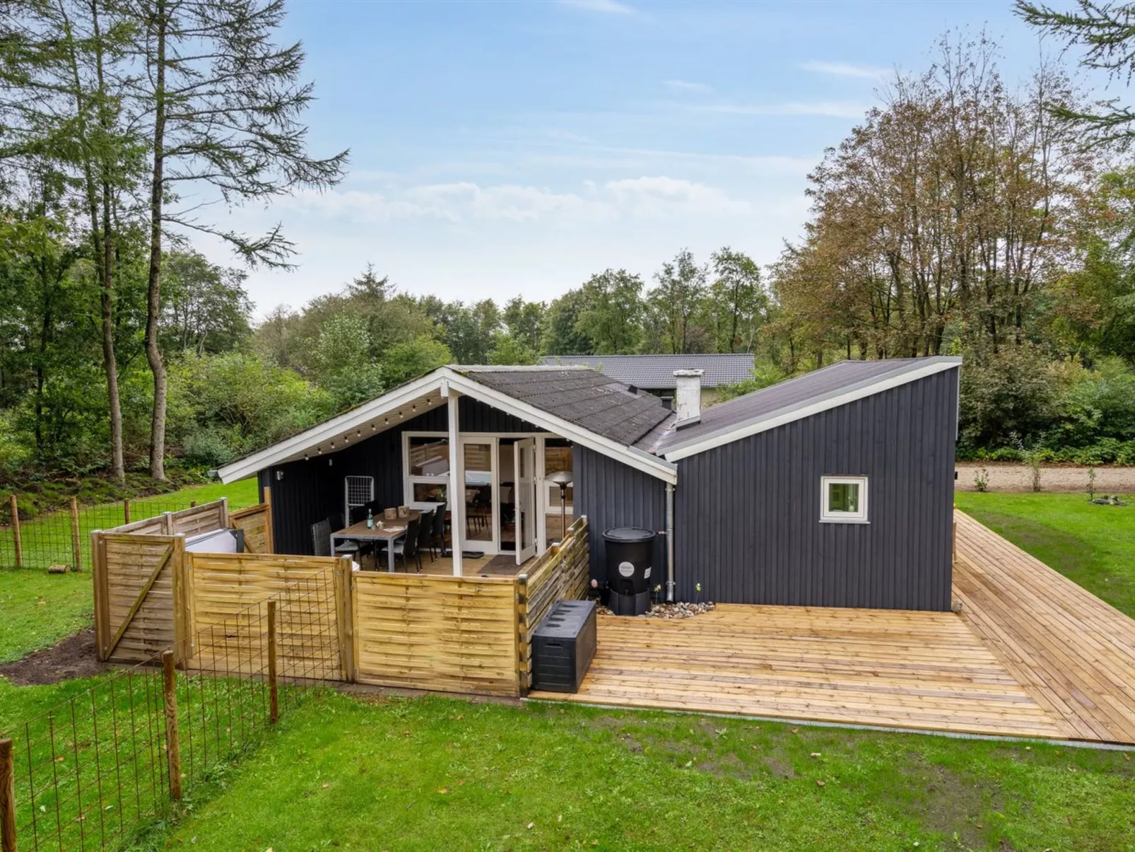 "Brynhild" - 30km from the sea-Outside