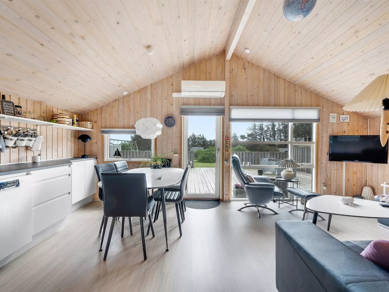 "Birger" - 500m from the sea-Dehors