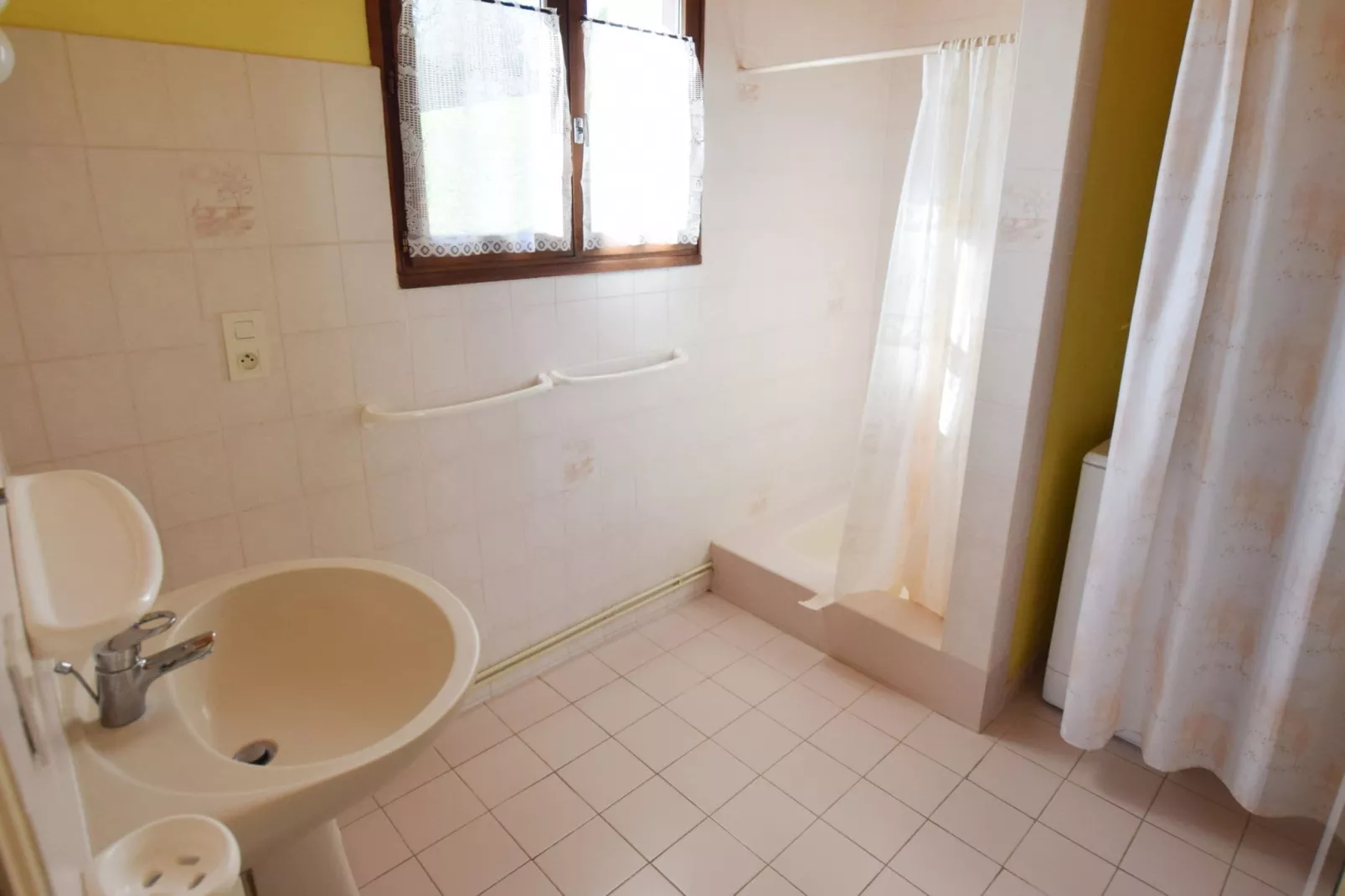 Maison de vacances - LUS-LA CROIX-HAUTE-Bathroom