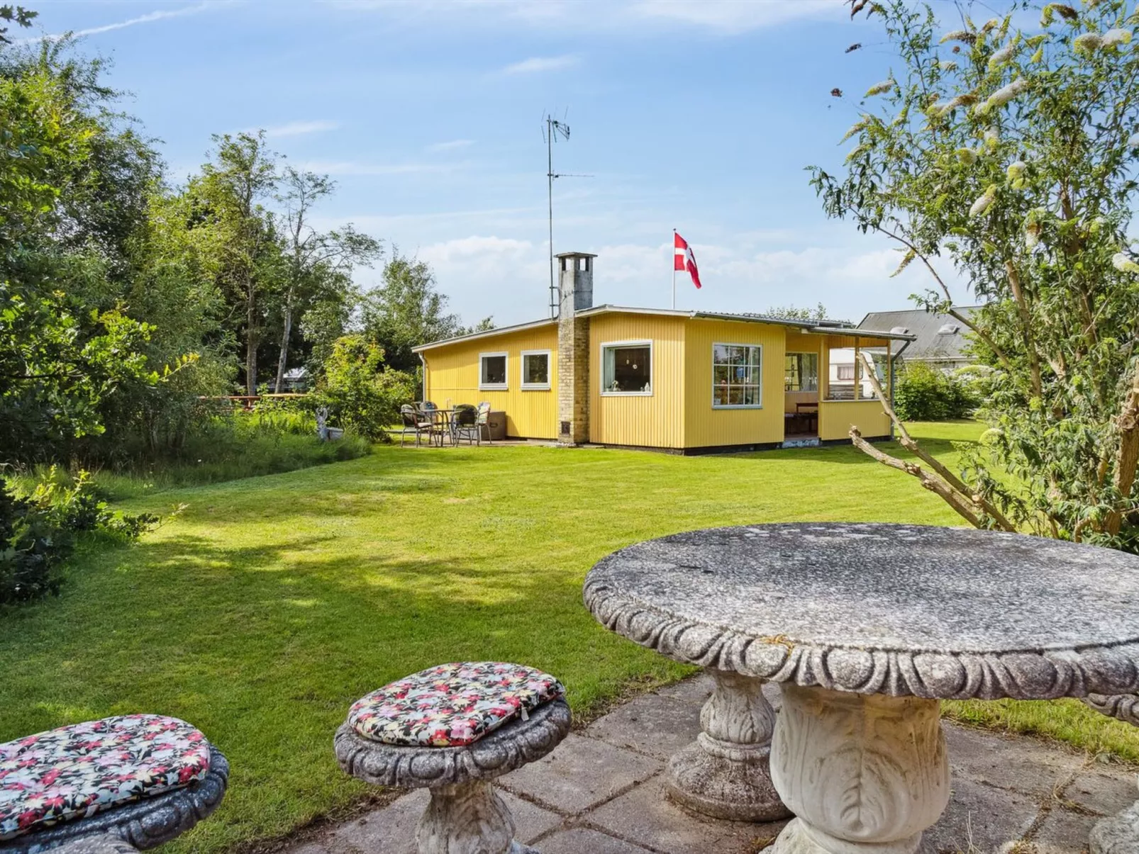 "Aslak" - 600m from the sea-Outside