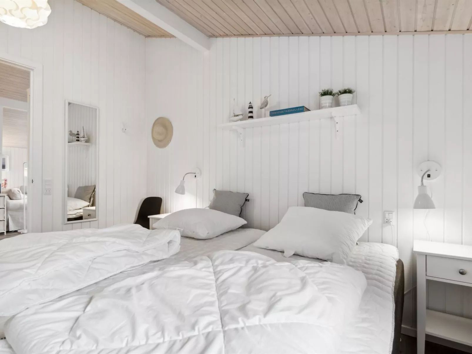 "Galt" - 200m from the sea-Inside