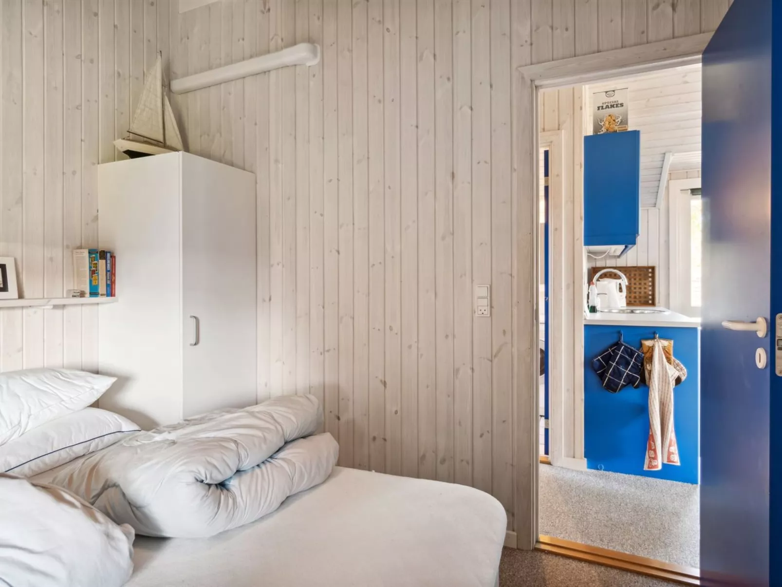 "Thrym" - 200m from the sea-Inside