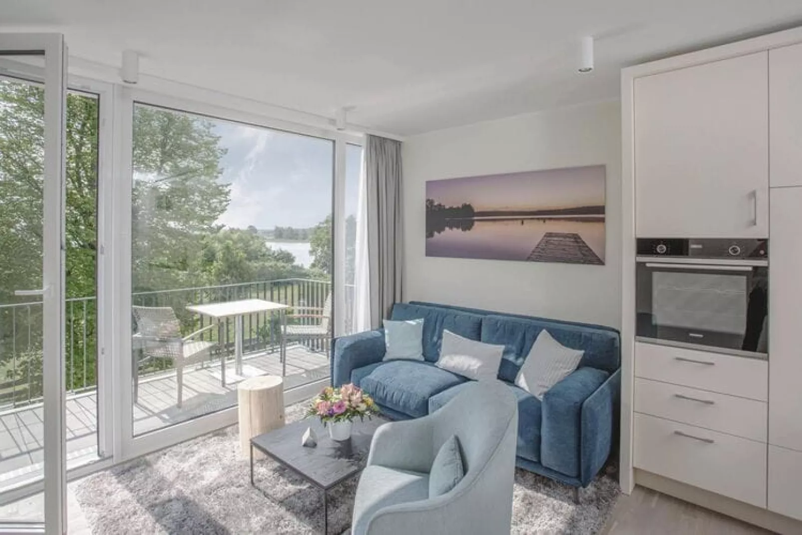 Apartments im MAREMÜRITZ Yachthafen Resort & Spa / Aurora Müritzblick 2 Personen-Living room
