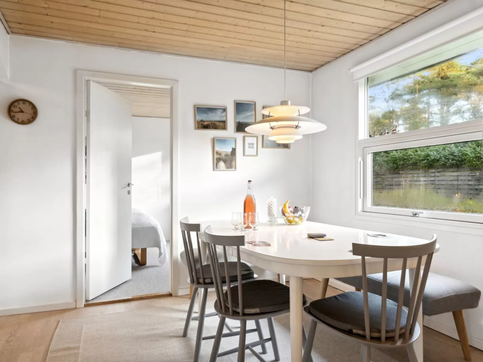 "Spurv" - 750m from the sea-Inside