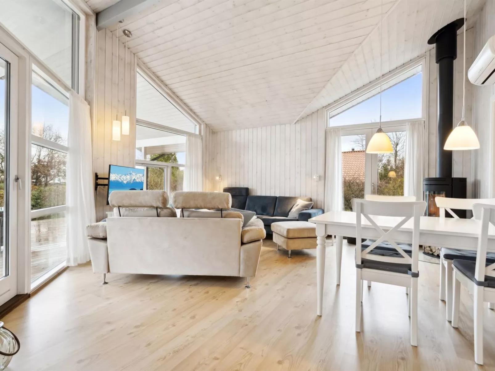 "Harald" - 300m from the sea-Dedans