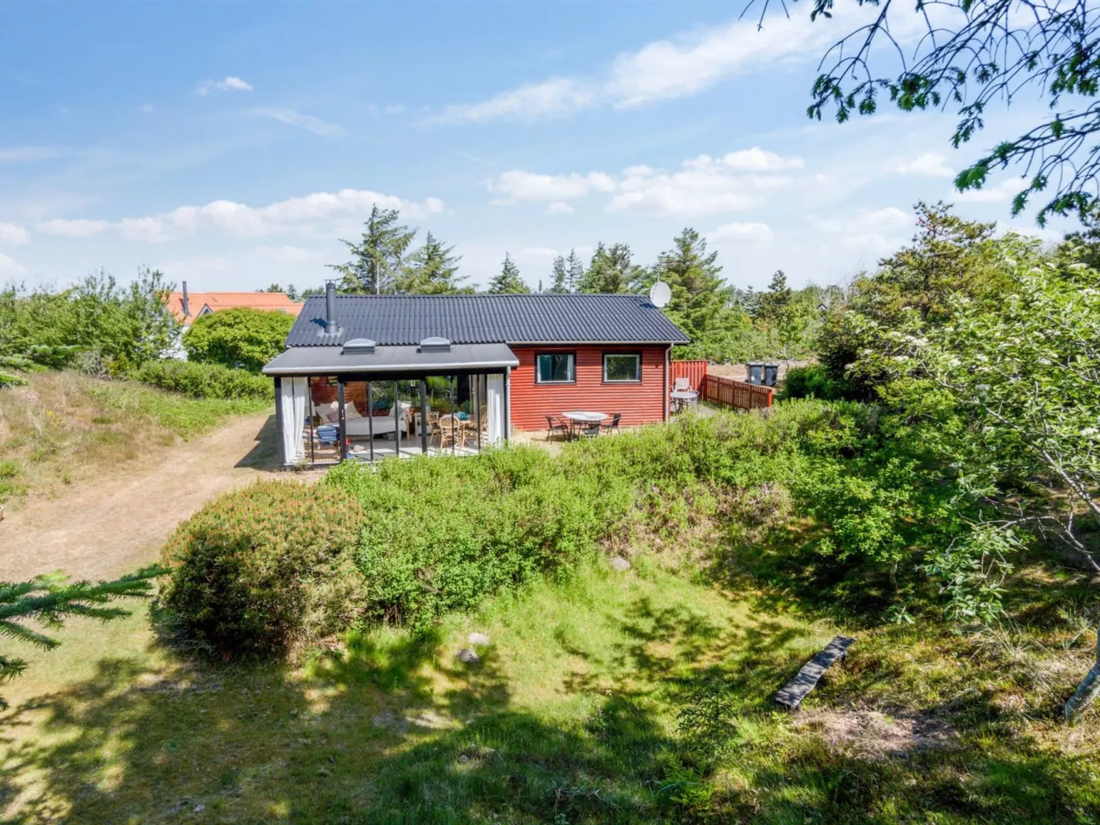 "Lykka" - 950m from the sea-Outside