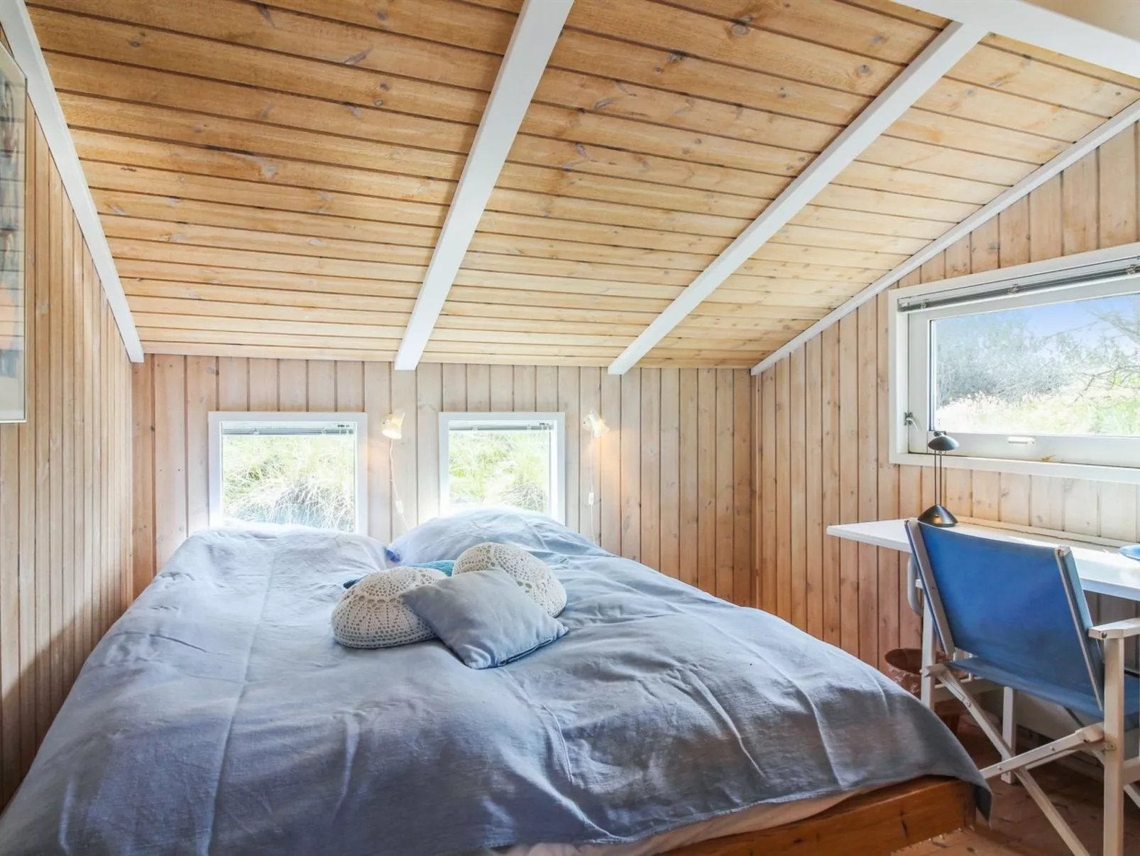 "Hrefna" - 500m from the sea-Inside