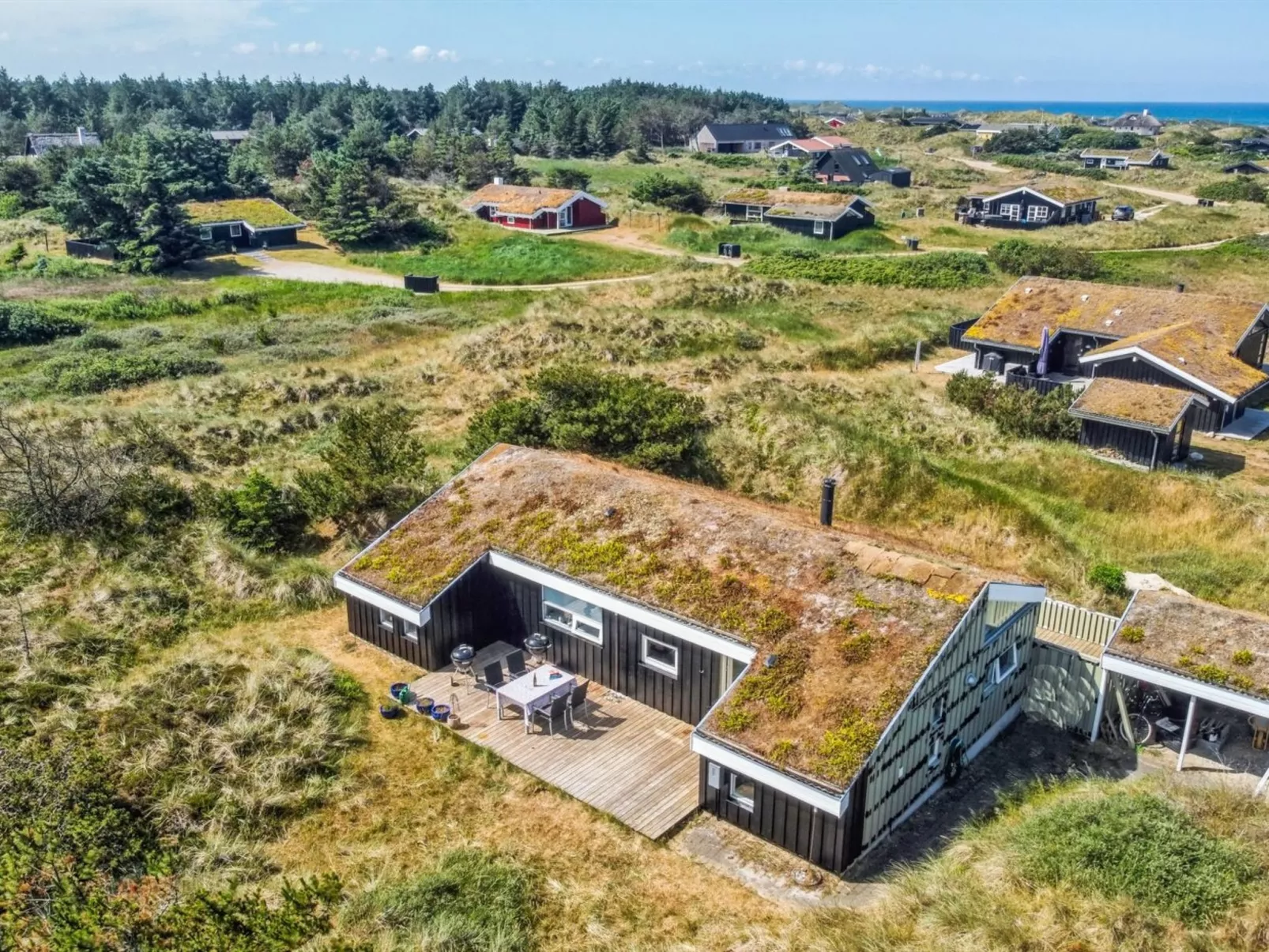 "Hrefna" - 500m from the sea-Outside