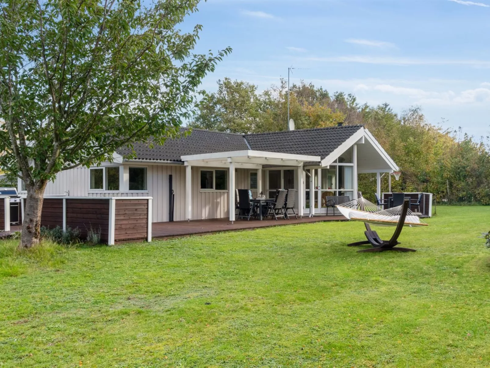 "Hilaria" - 1.4km from the sea-Outside