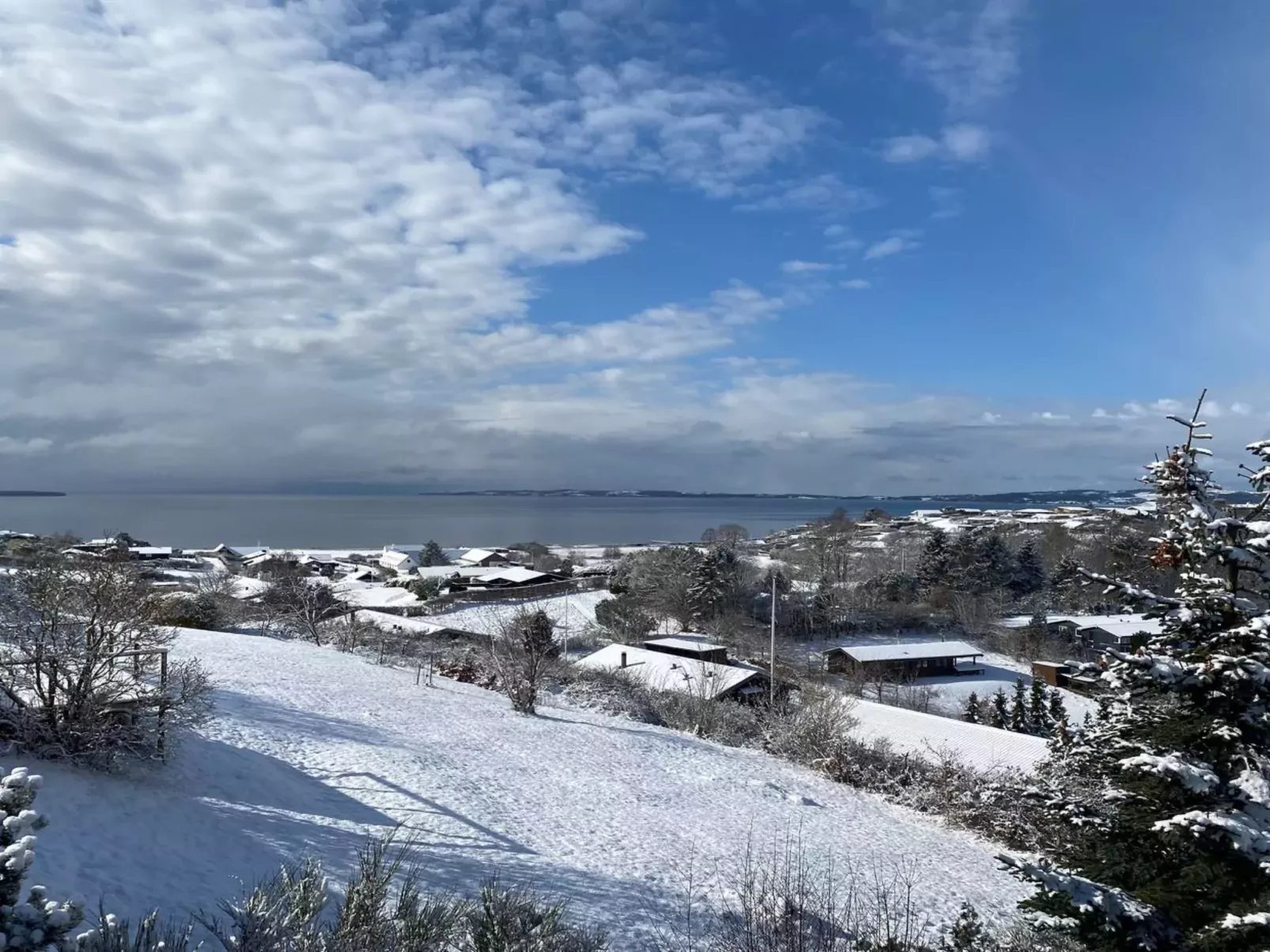 "Iarund" - 600m from the sea-Outside