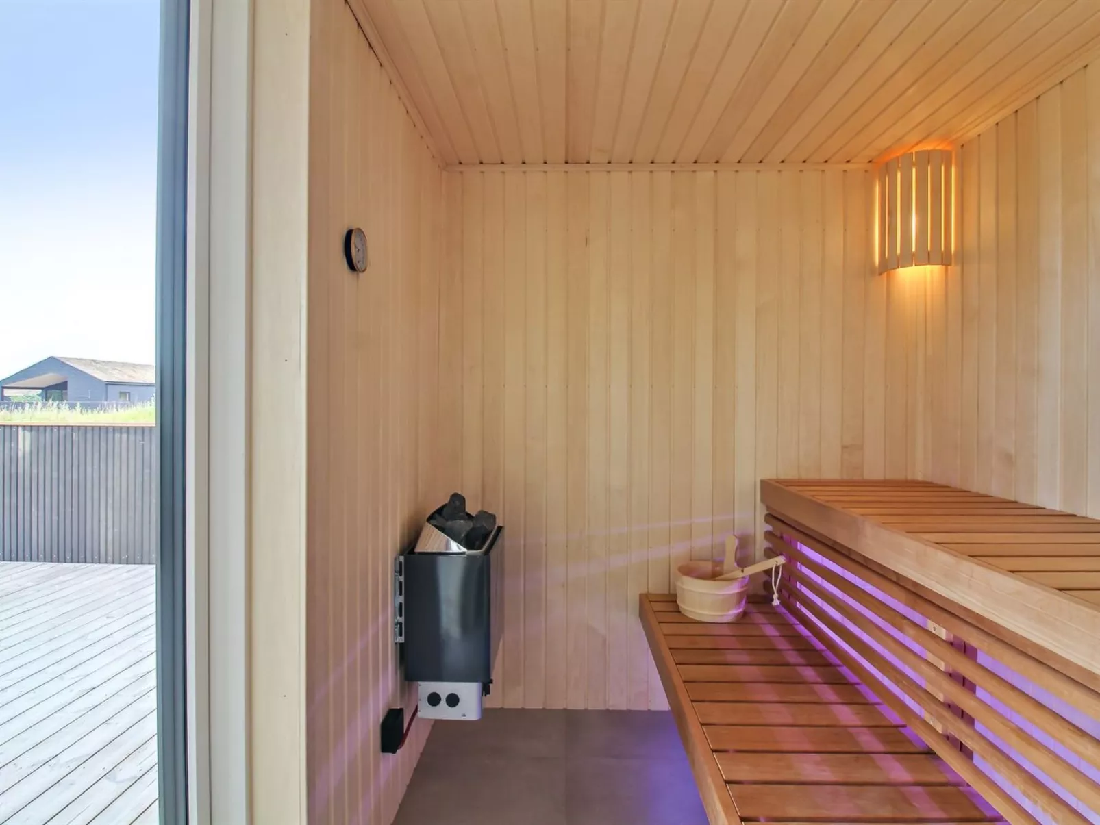 "Egil" - 1.5km from the sea-Inside