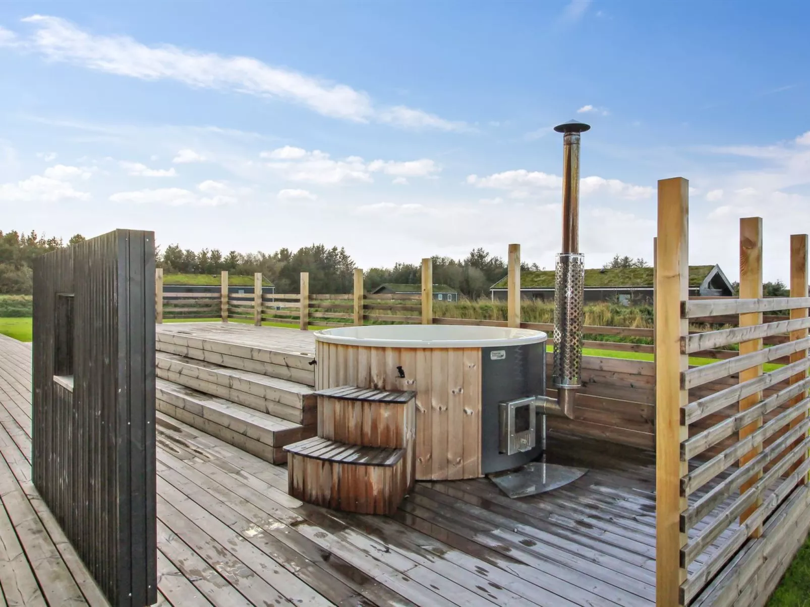 "Egil" - 1.5km from the sea-Outside