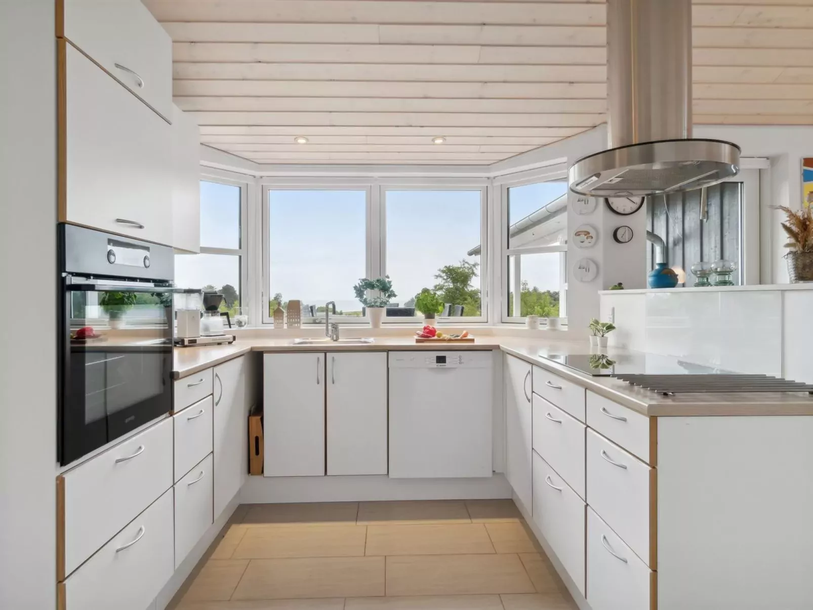 "Esmeralda" - 350m from the sea-Inside