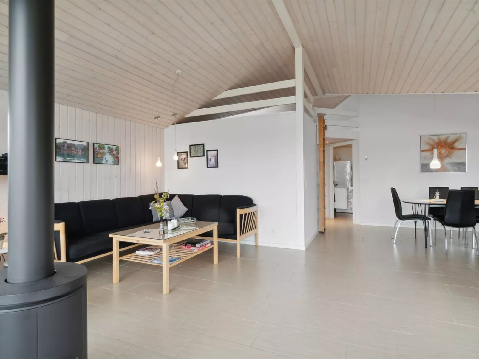 "Esmeralda" - 350m from the sea-Inside