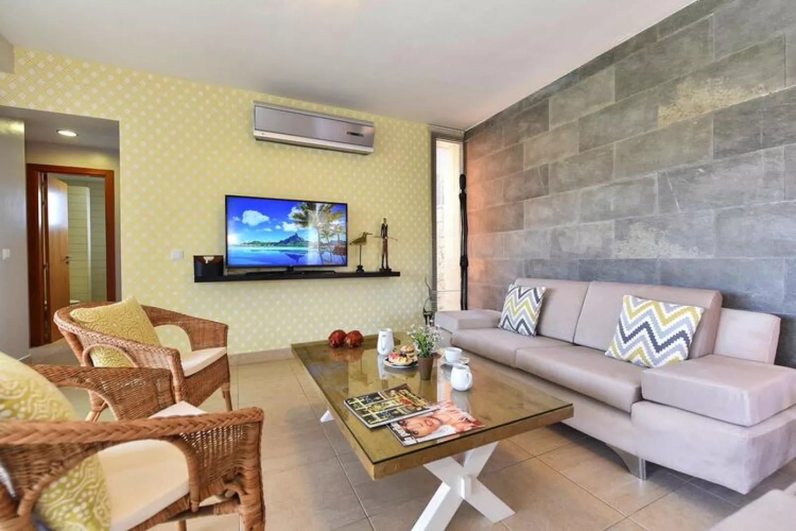 Par 4 Villa 21-Living room