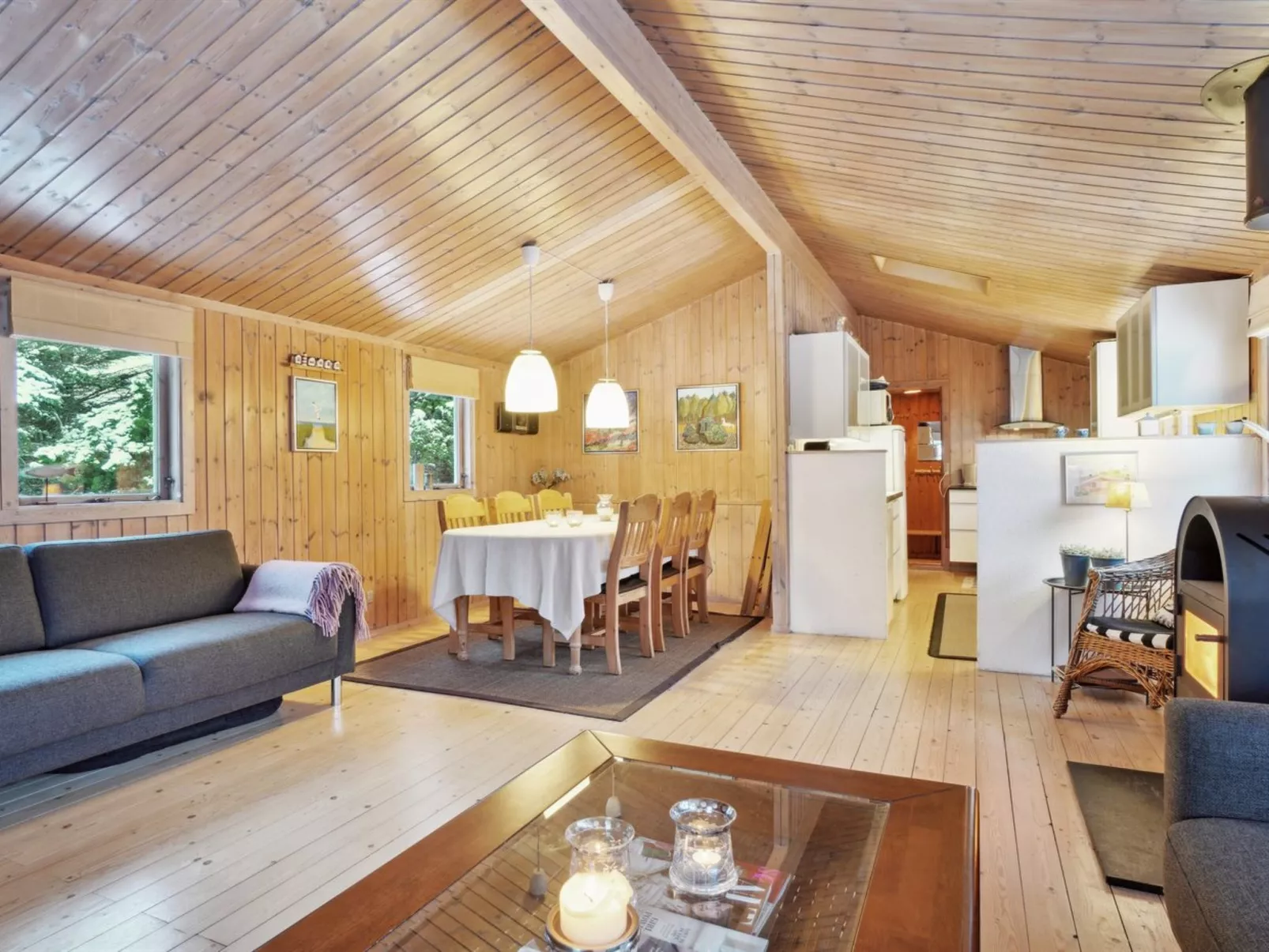 "Thrineke" - 600m from the sea-Inside