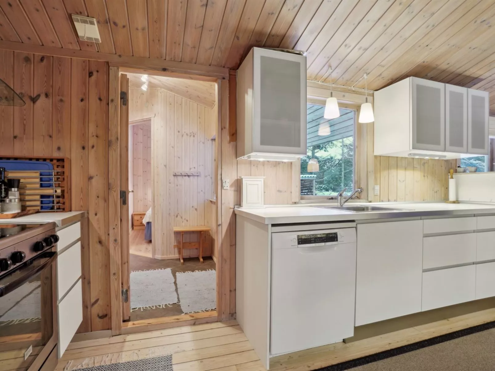 "Thrineke" - 600m from the sea-Inside