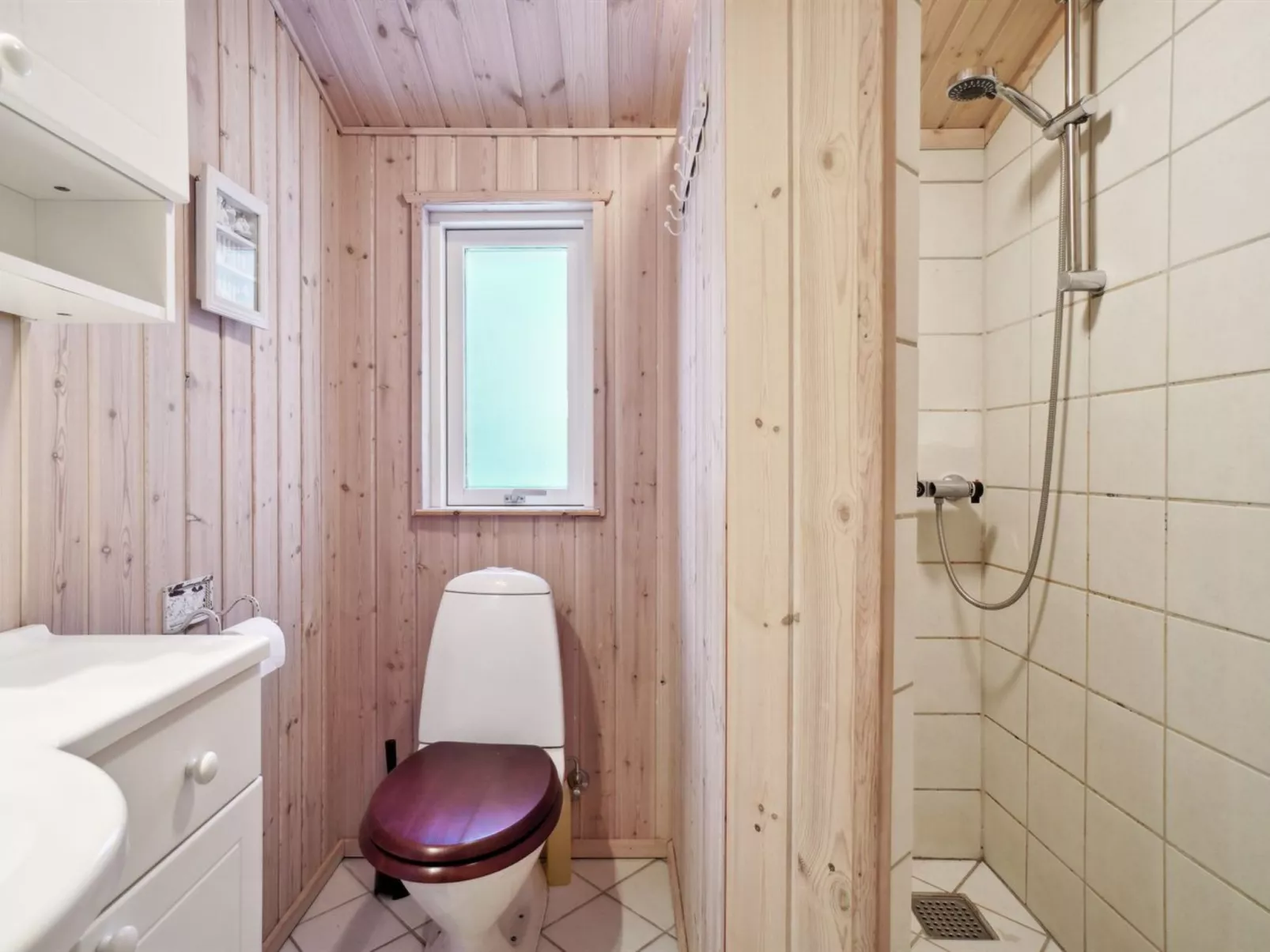 "Thrineke" - 600m from the sea-Inside
