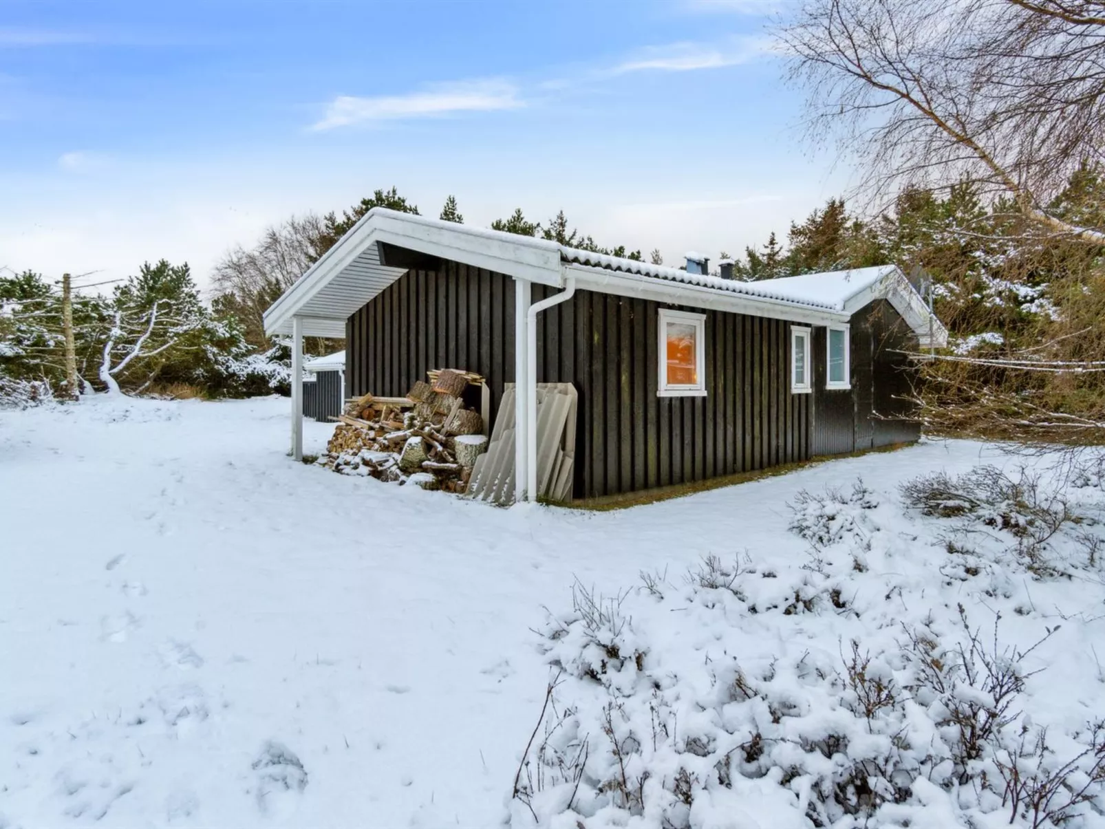 "Thrineke" - 600m from the sea-Outside