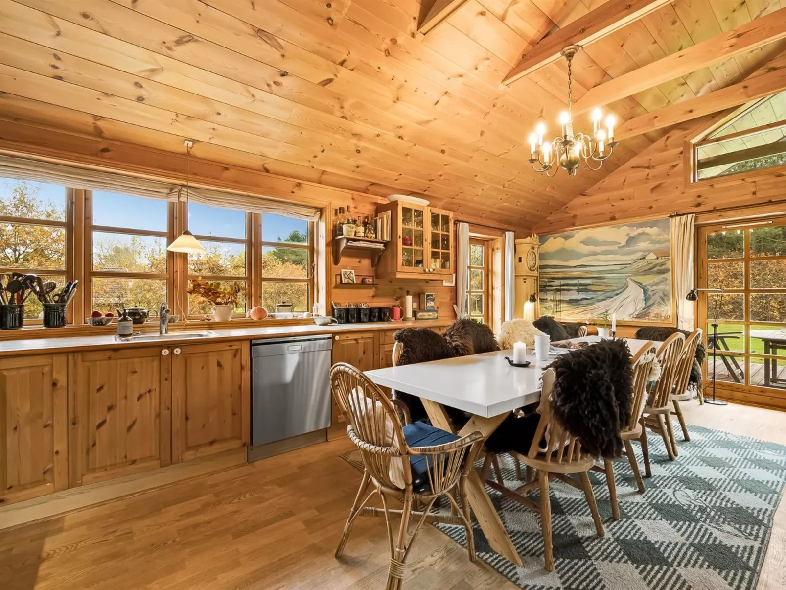 "Aleth" - 2.5km from the sea-Inside
