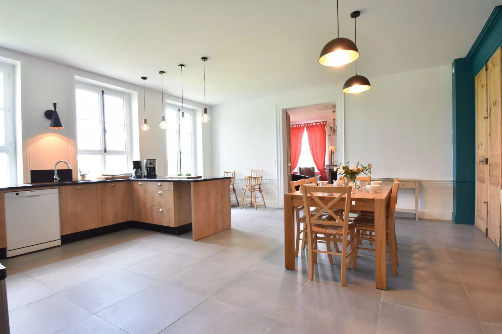 Château 19 personnes-Kitchen