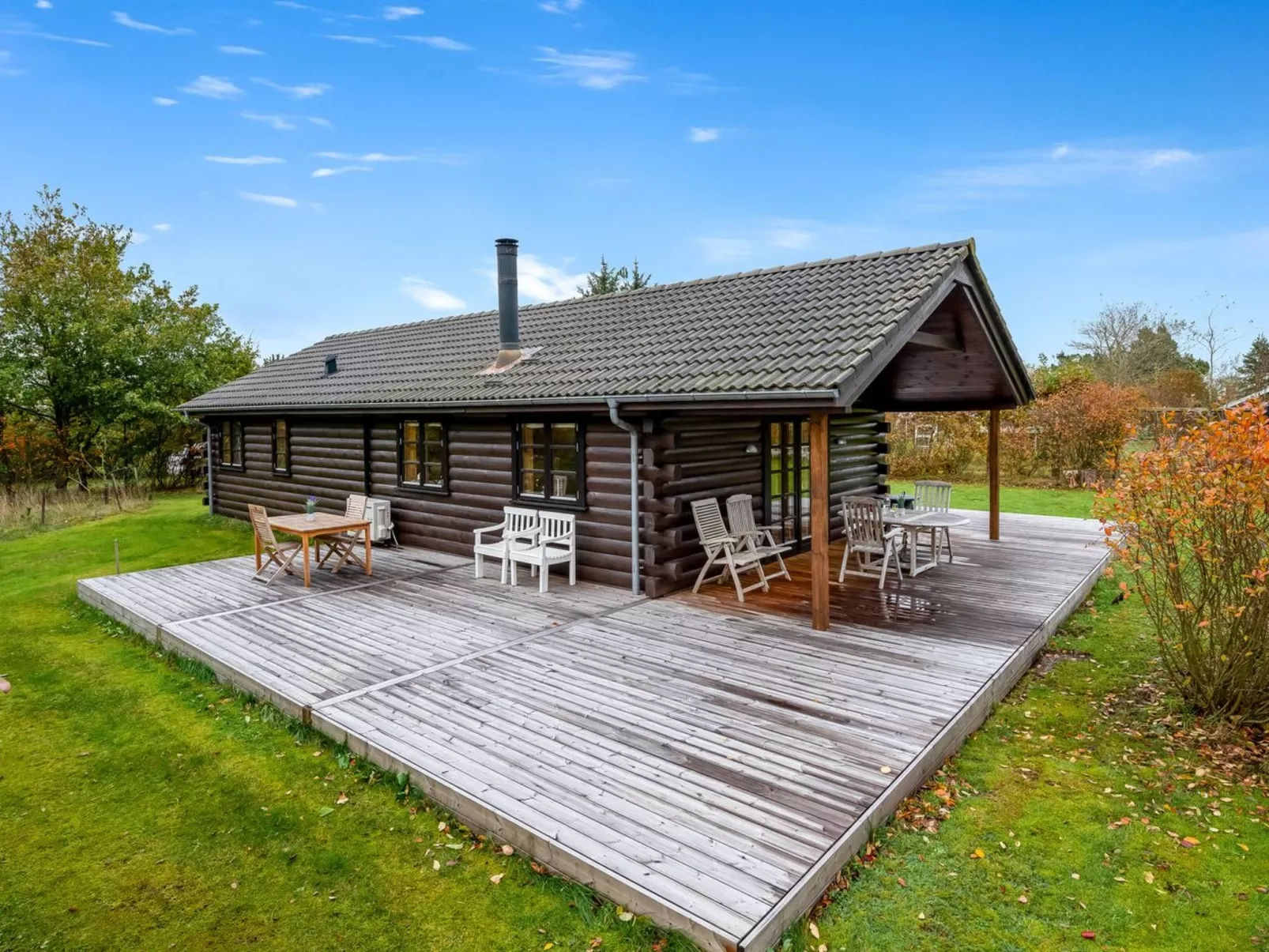 "Aleth" - 2.5km from the sea-Outside