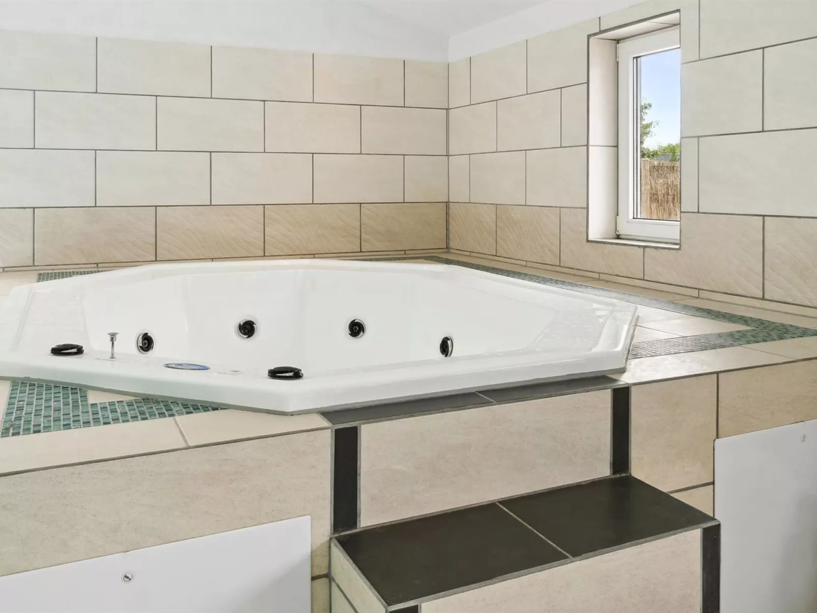 "Ronia" - 900m from the sea-Inside