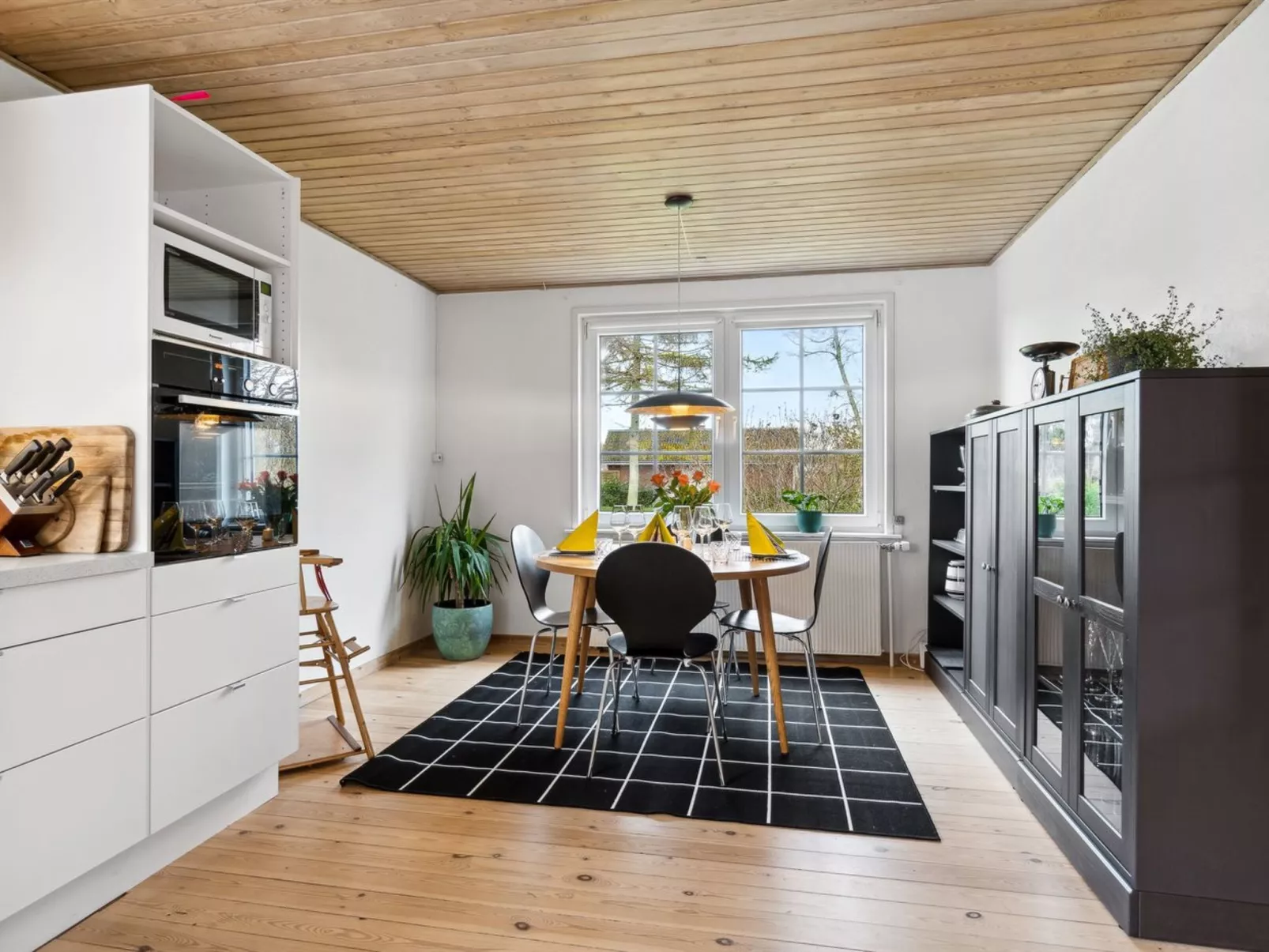 "Bertold" - 100m from the sea-Inside