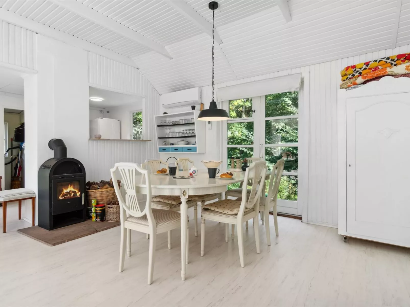 "Lucie" - 50m from the sea-Inside