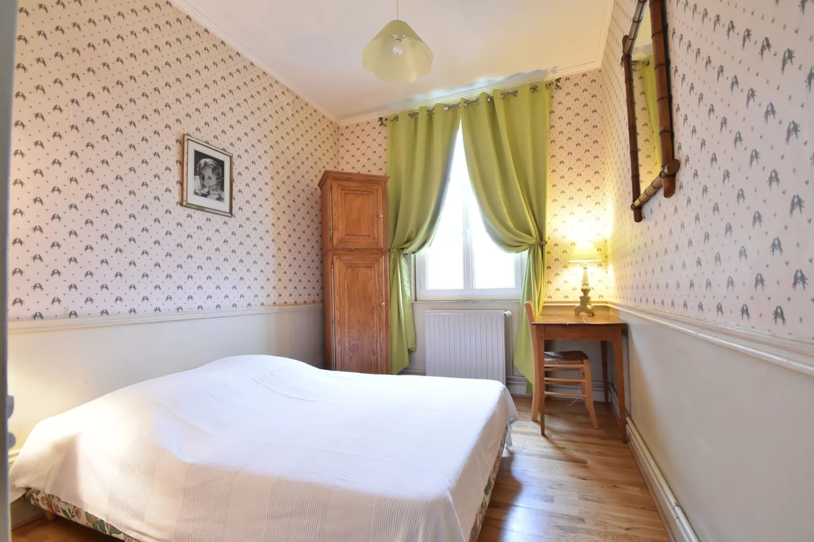 Château 19 personnes-Bedroom