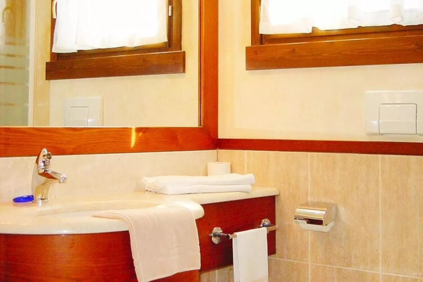Front Lake Resort Le Corti del Lago Padenghe-APX-G4 / A3 4 Paxe-Bathroom
