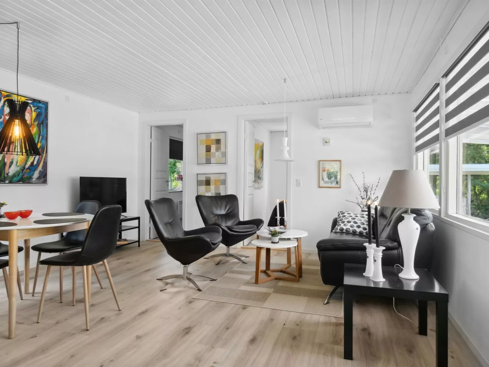 "Esmer" - 8km from the sea-Inside
