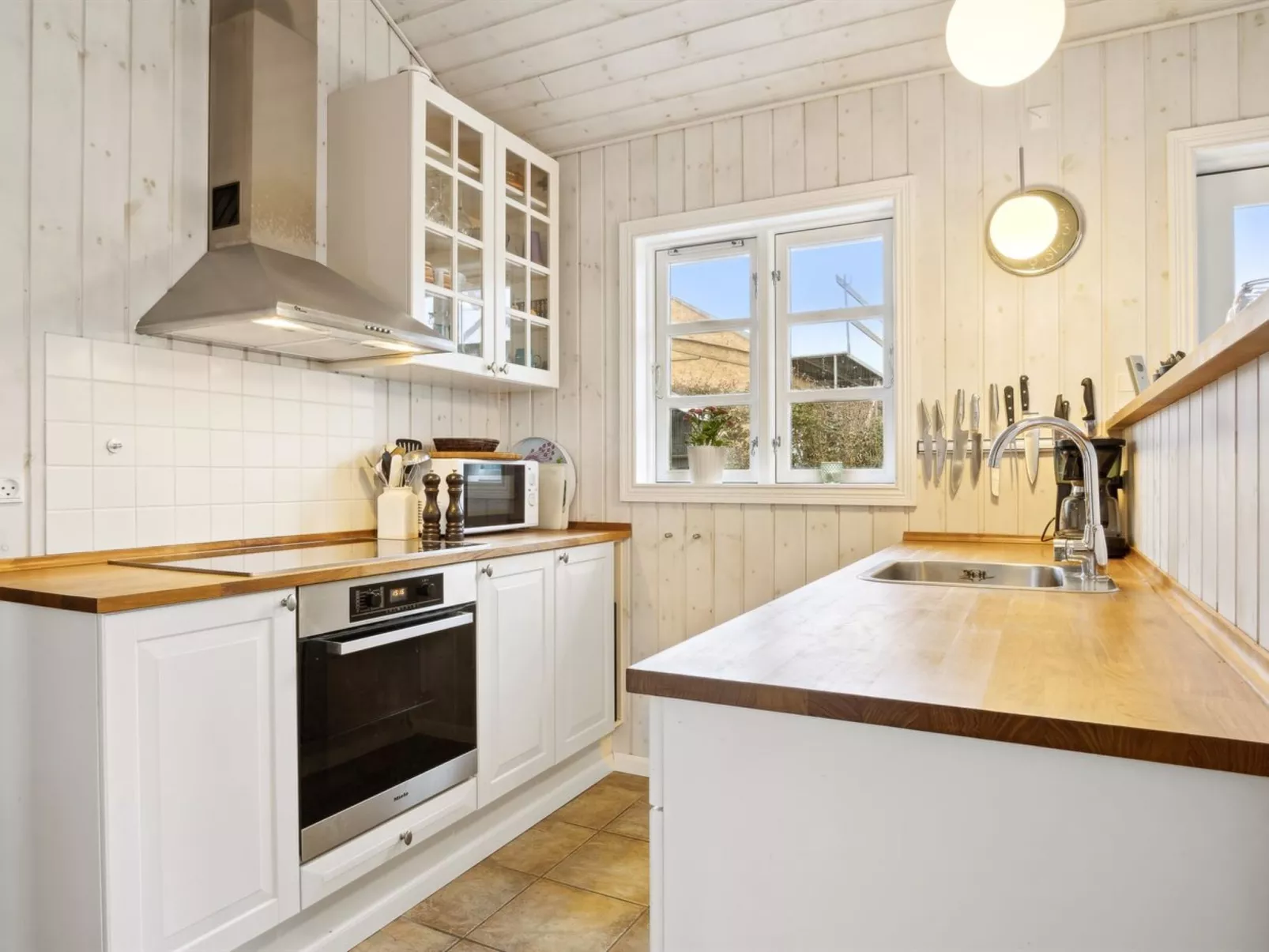 "Madita" - 150m from the sea-Inside