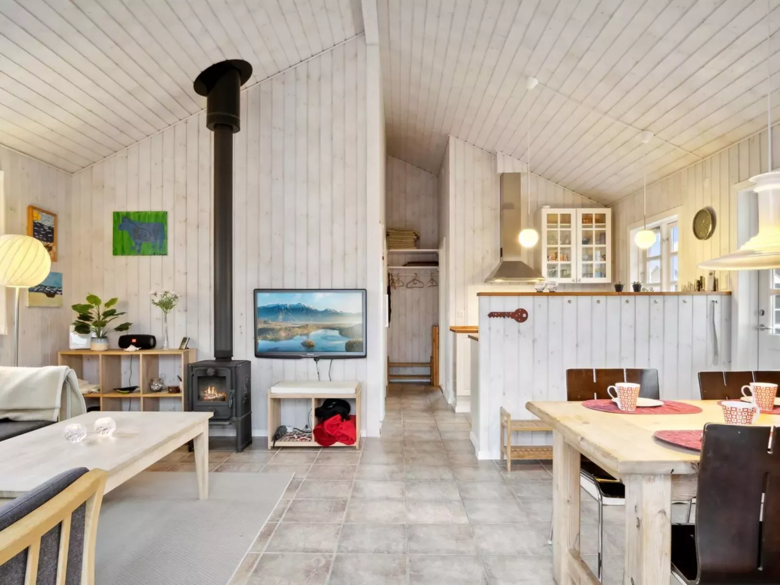 "Madita" - 150m from the sea-Inside