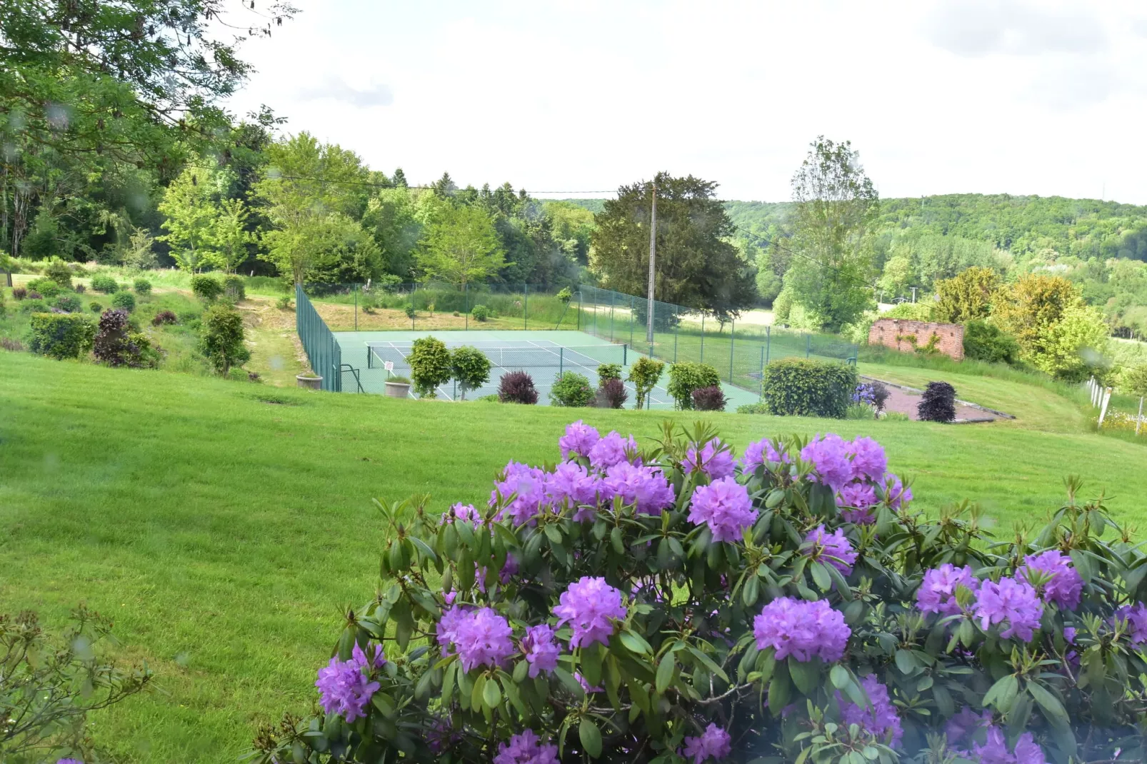 Château 19 personnes-View summer