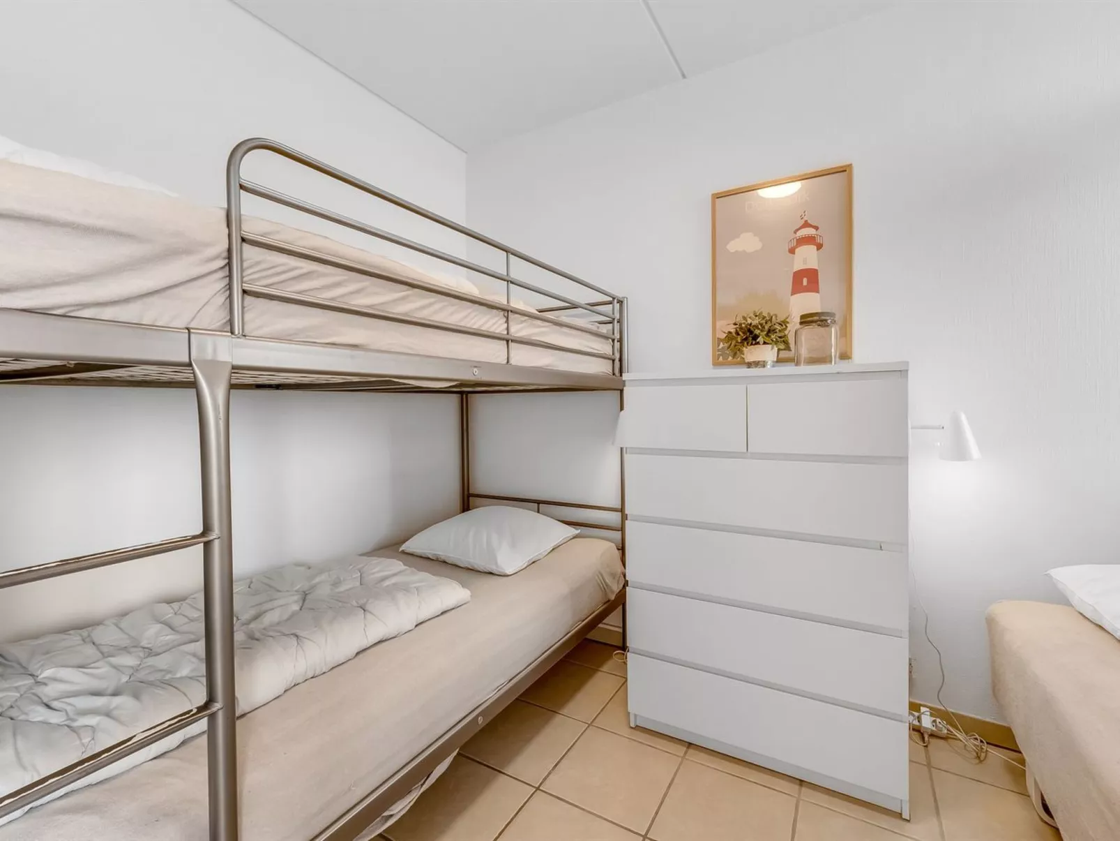 "Ellyn" - 250m from the sea-Inside