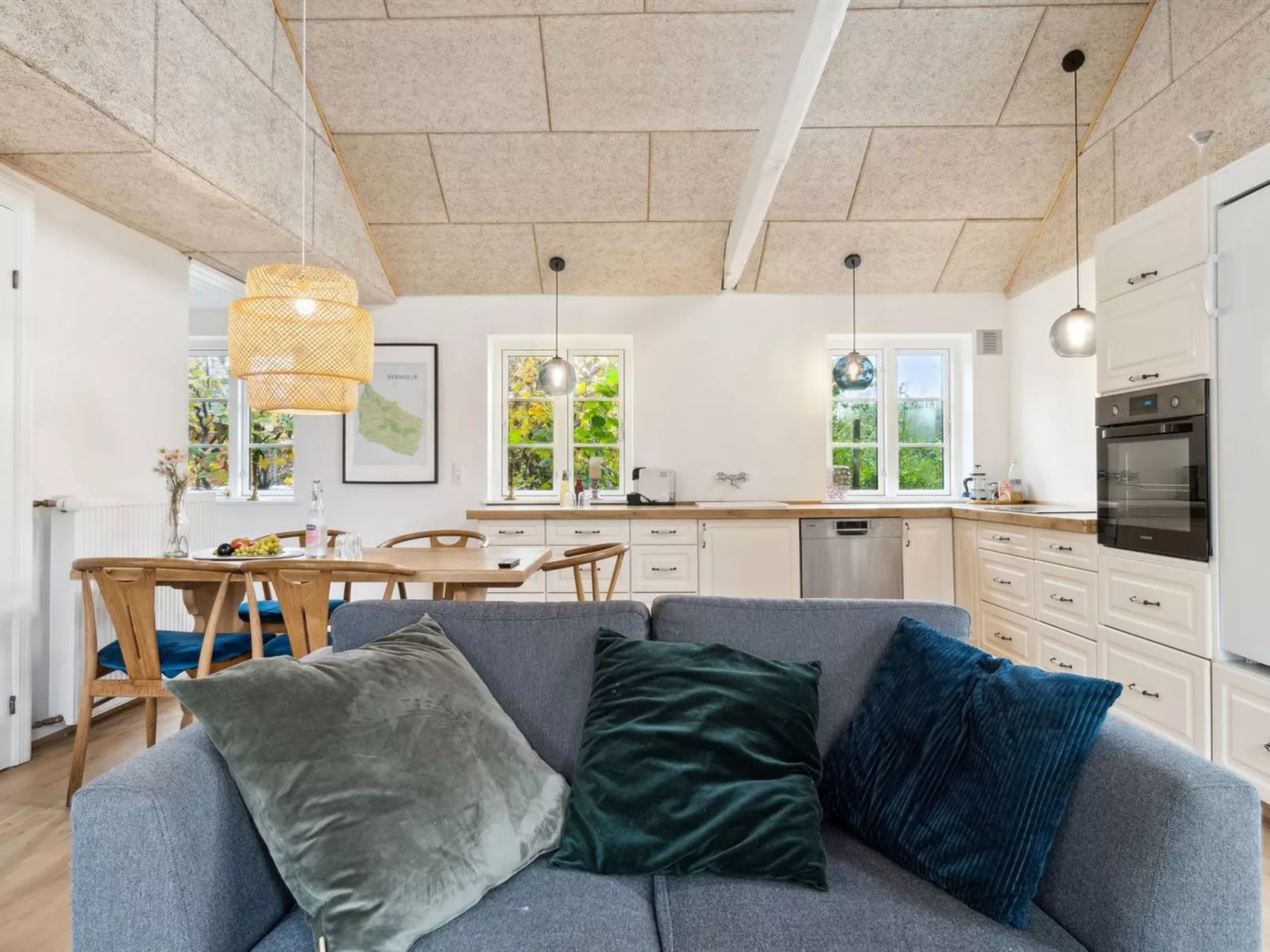 "Edele" - 3.8km from the sea-Drinnen