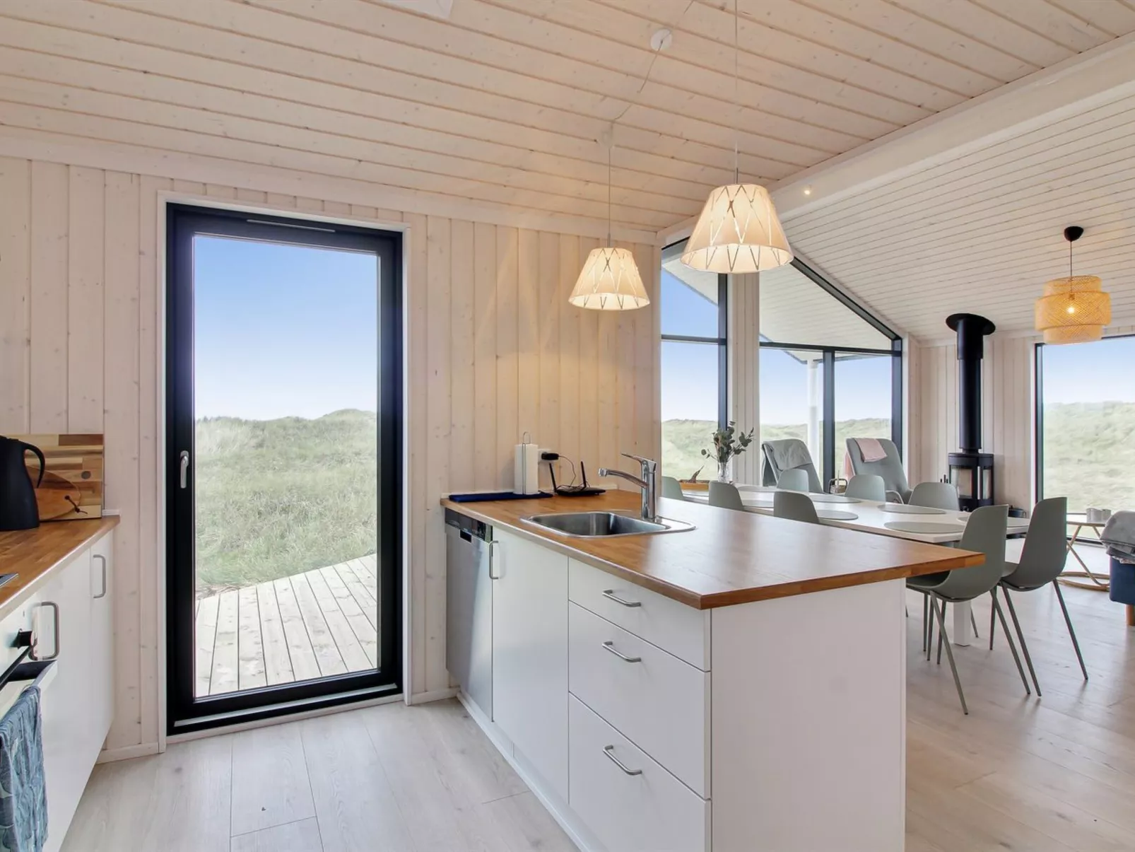"Auno" - 140m from the sea-Inside