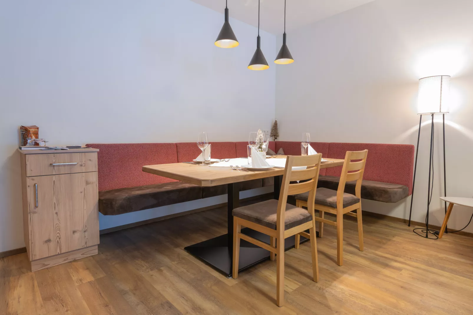 Salzach Appartement Wald 2-Dining room