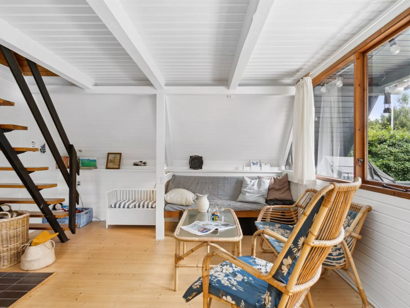 "Jouni" - 1.6km from the sea-Inside