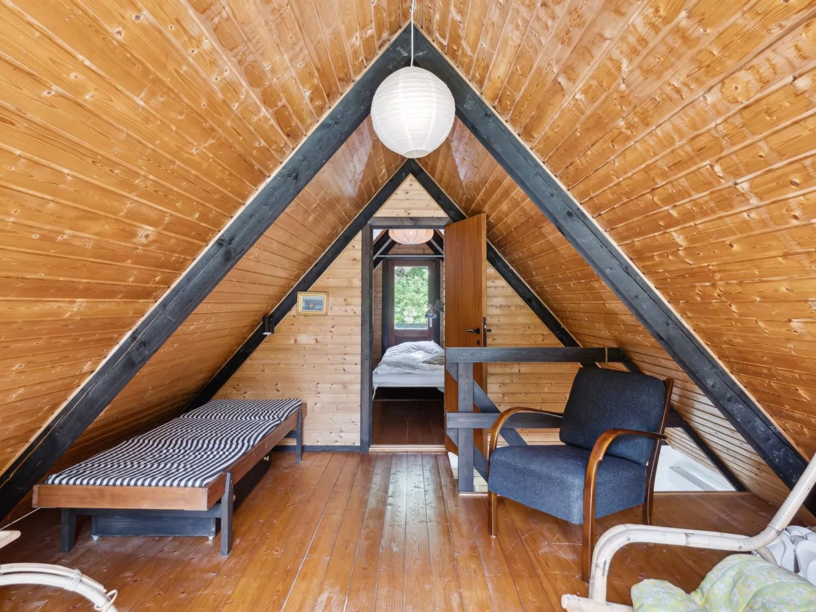 "Jouni" - 1.6km from the sea-Inside