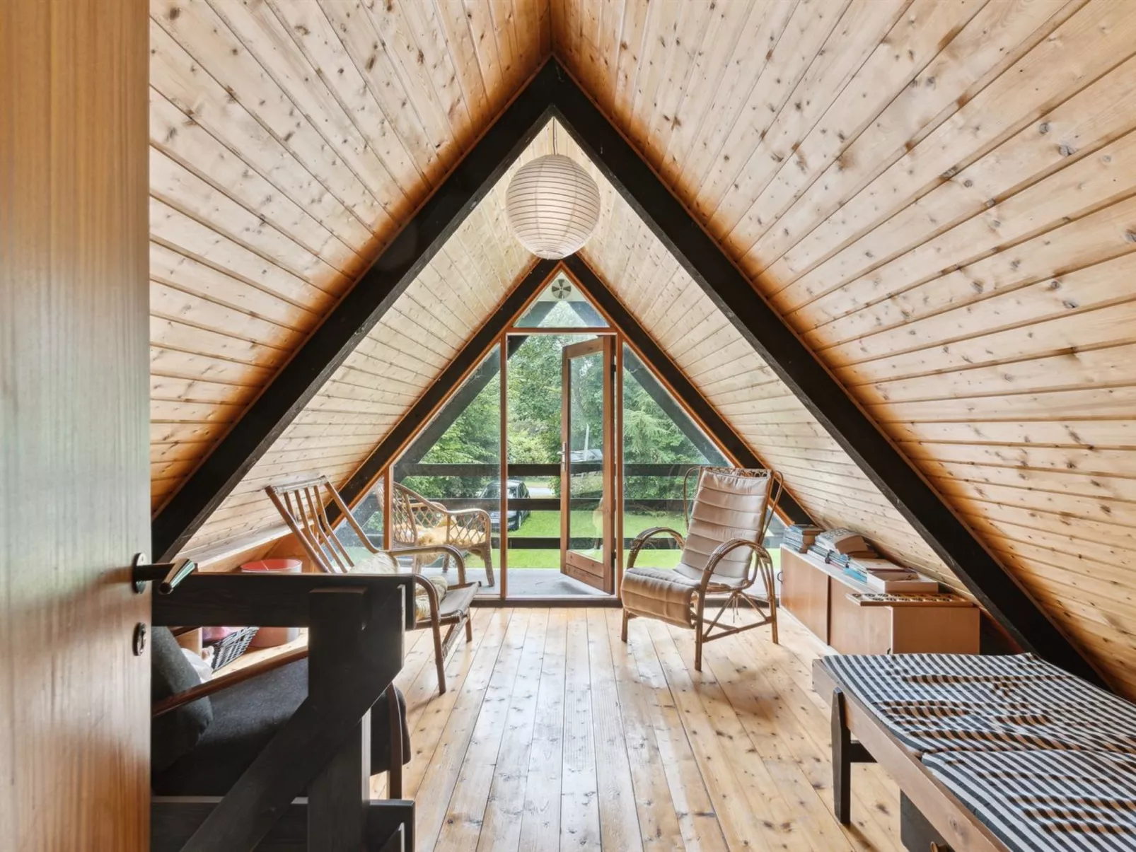 "Jouni" - 1.6km from the sea-Inside
