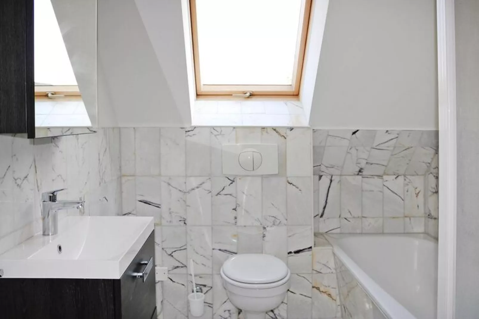 Doppelhaushälfte Typ V 80 qm-Bathroom