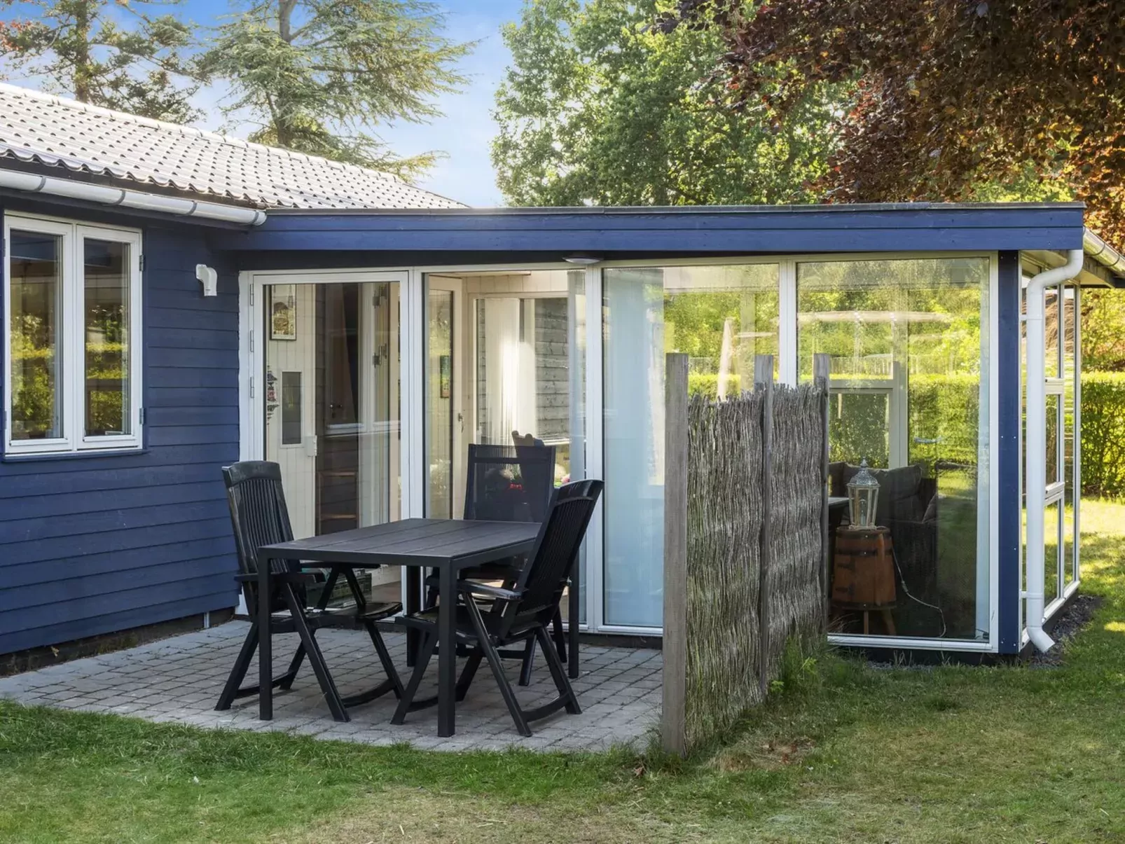 "Winona" - 300m from the sea-Outside